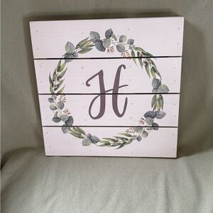 H decorative wooden sign